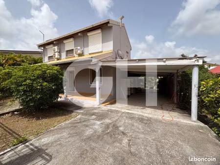 le lamentin - maison t6 de 140 m² avec jardin - situation idéale dans secteur résidentiel