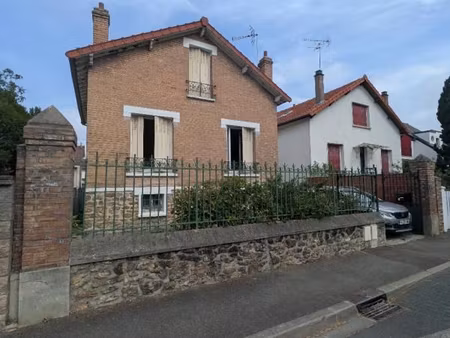 maison 4 pièces 75 m²