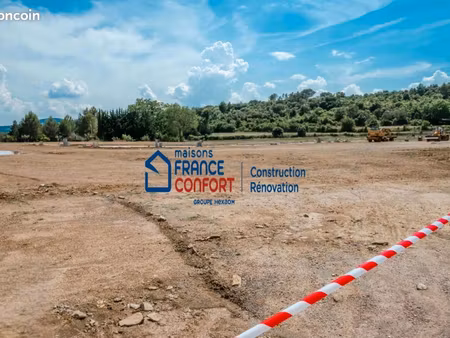 terrain 321 m² pailhes