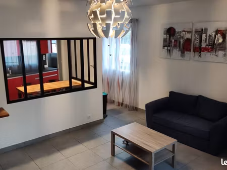 maison meublée t4 – 85 m² – 3 ch. – garage – terrasse – clim