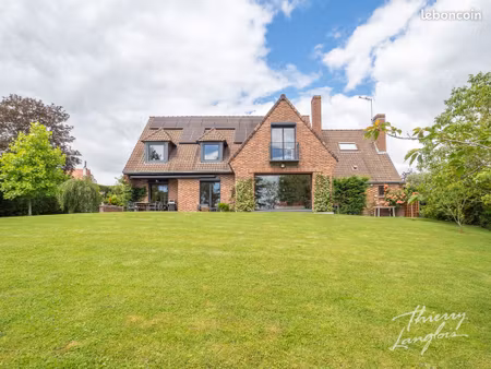 maison 7 pièces 207 m²