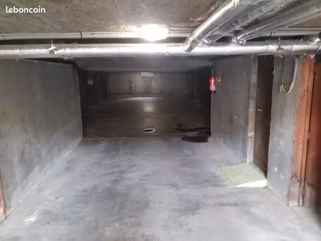 parking à louer