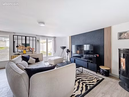 maison 5 pièces 137 m2