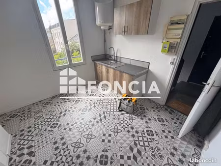 studio 1 pièce 33 m²