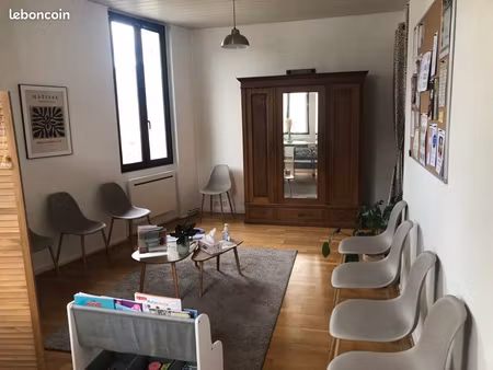 bureaux au sein d’un pôle de soins - perigueux centre ville