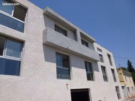 studio 1 pièce 24 m²