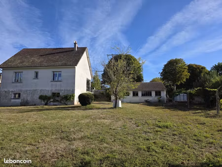 maison sur sous-sol de 80m2  3 chambres  garages  jardin de 1411m2