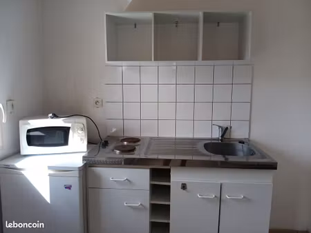 studio meuble 15 m²