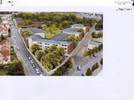 f1 37m2 + terrasse de 46m2 et parking privé