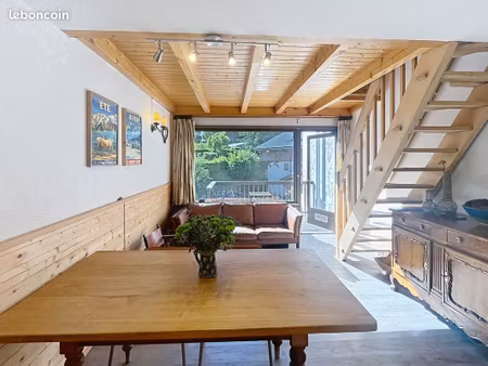 duplex avec vue au coeur du village