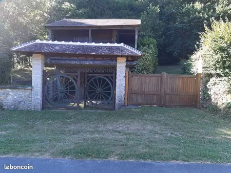 a vendre cave avec chalet