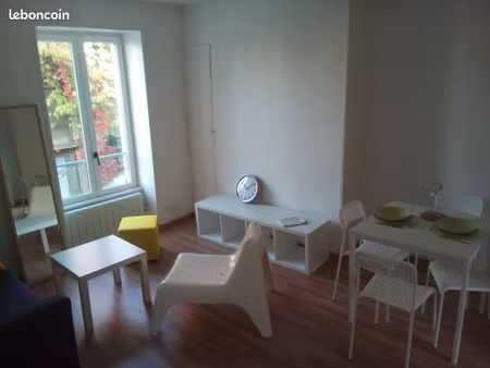 t2 meublé 35m2 centre ville vierzon