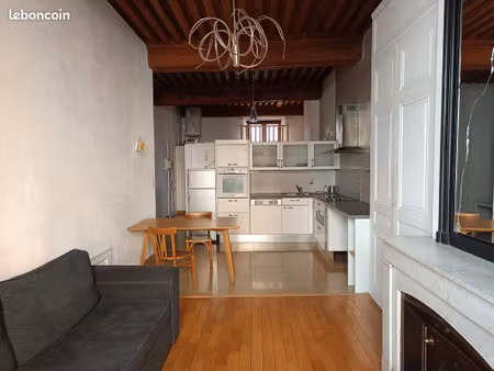 t2 meublé 45 62 m² avec grande mezzanine – saxe-gambetta – 835 cc