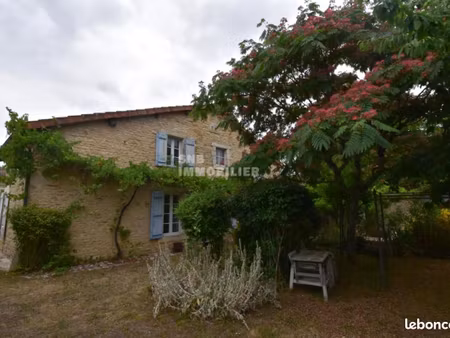 maison 5 pièces 252 m²