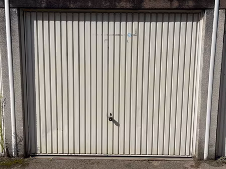 vend garage florange