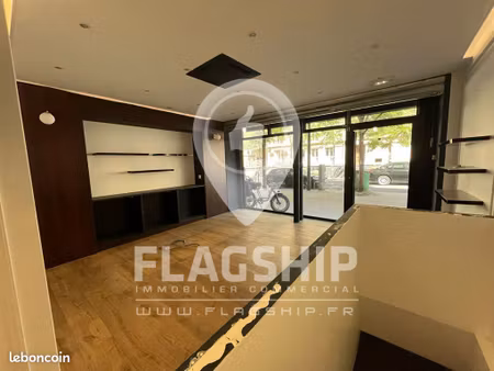 boutique 73 m² paris