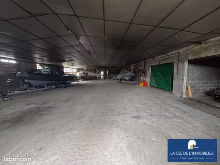 entrepôt 3736 m² quimper