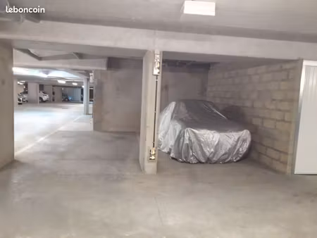 location parking couvert