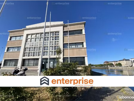 bureaux 520 m²