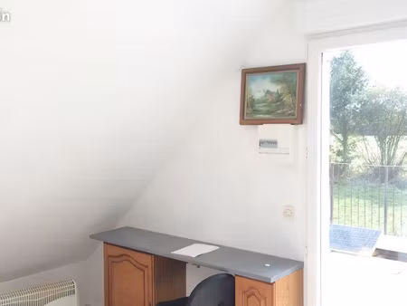 logement 20m² contre service garde d'enfants