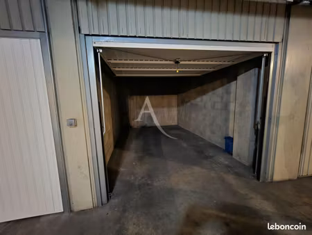 parking/box nimes