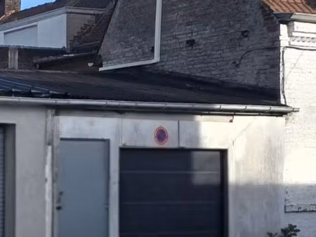 garage 32 m²