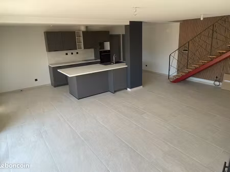 location villa neuve