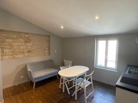 t2 - 22m² - disponible immédiatement