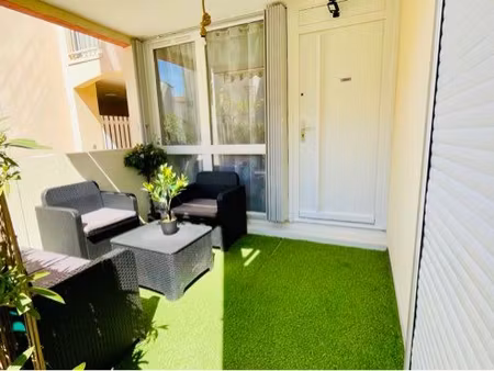 appartement 1 pièce rez de jardin privée + parking