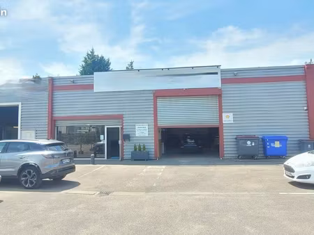 local d'activite 432 m² le houlme