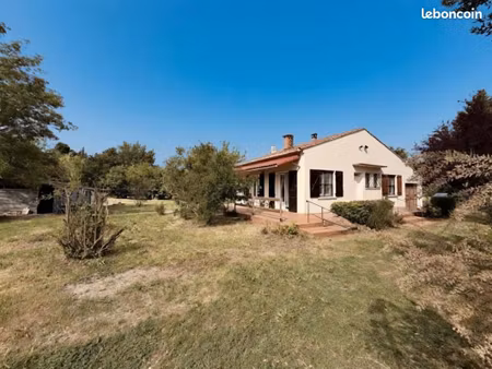 villa 4 pièces 80 m²