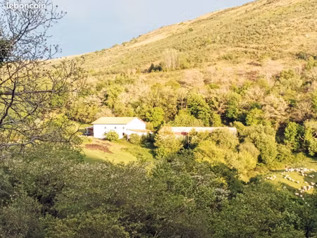 a vendre ancienne ferme basque
