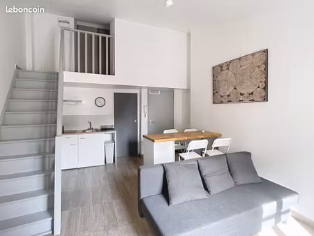 béziers centre – t2 duplex meublé 28 m²