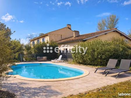 longère 9 pièces 250 m²