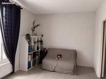 location  chambre étudiante femme