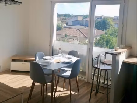 studio meublé 27m2 + parking