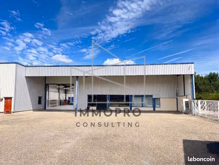 local 1442 m² saint-étienne-du-rouvray