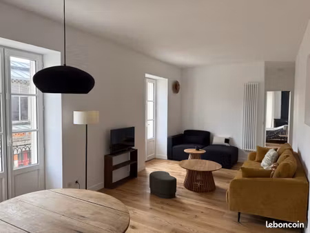 t2/t3 hypercentre de la rochelle