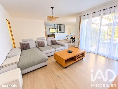 maison 6 pièces 141 m²