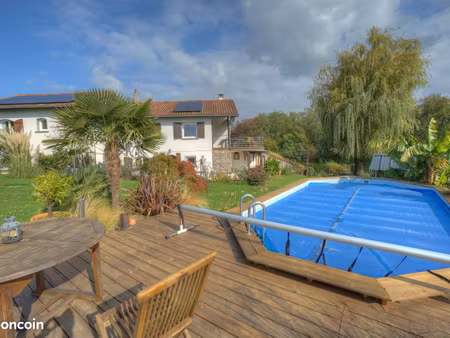 ? maison 184 m² – vue dégagée – terrain 3255 m²