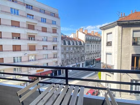 appartement 70²m meublé rénové place de l'etoile / rue de strasbourg - ascenseur - 2x balc