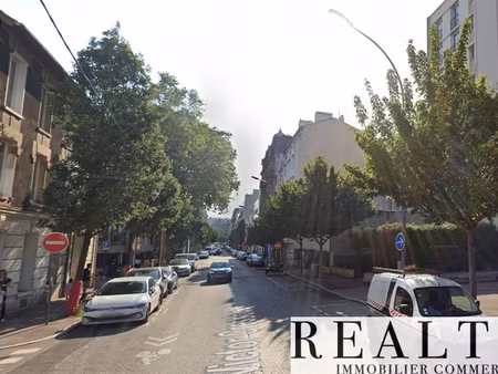 local commercial 56 m²