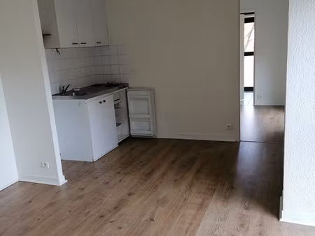 lannion proxi centre ville  appartement t2 avec parking