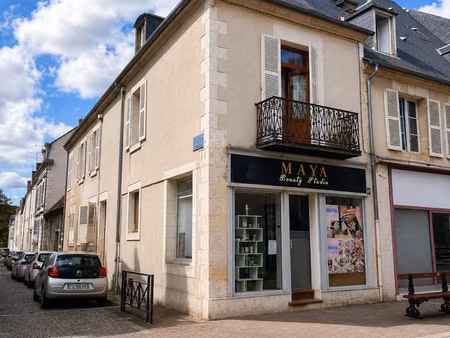 local commercial d'angle rue d'auron (centre ville  emplacement idéal)