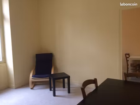 plein centre  rue piétonne  t1 bis de 27m² hab