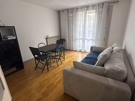 ? t3 meublé 70 m² – 2 chambres – balcon + garage – idéal étudiants – saint-étienne