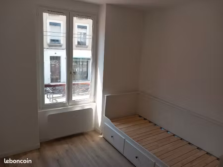 studio refait neuf ampère/berriat