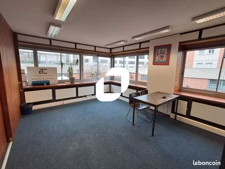 bureaux 140 m²