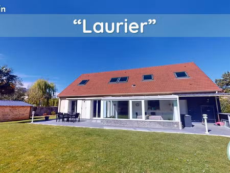 maison 8 pièces 196 m²