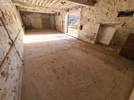 local de stockage 95 m² – plain-pied – accès utilitaire – proche limours / rambouillet / c